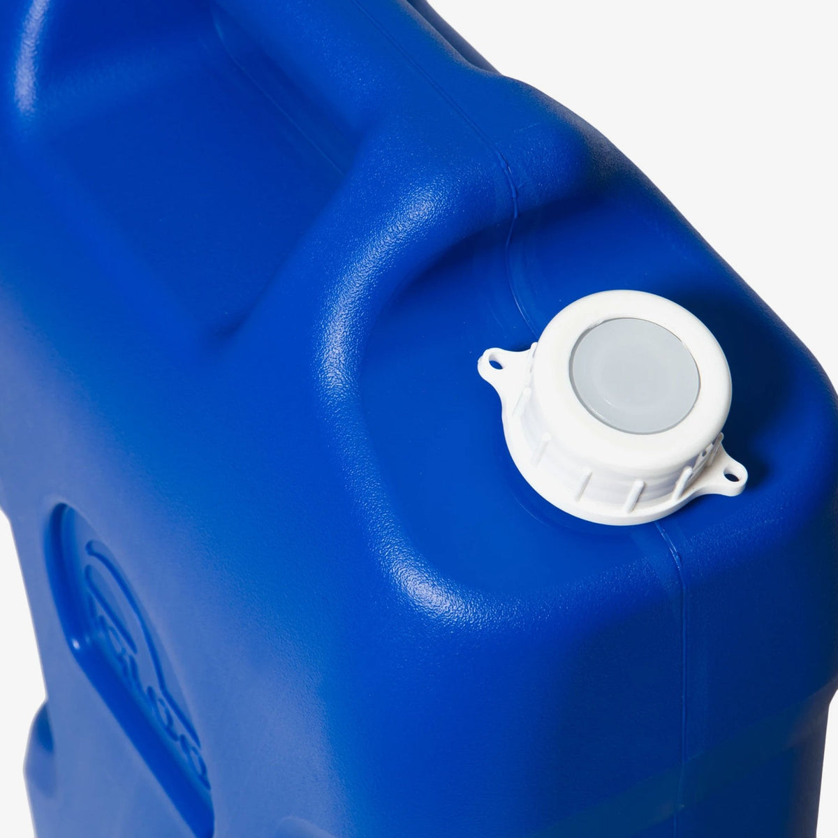 6-gallon-water-container-h8 42154-6-gallon-water-container-ii-majestic-blue-top.jpg