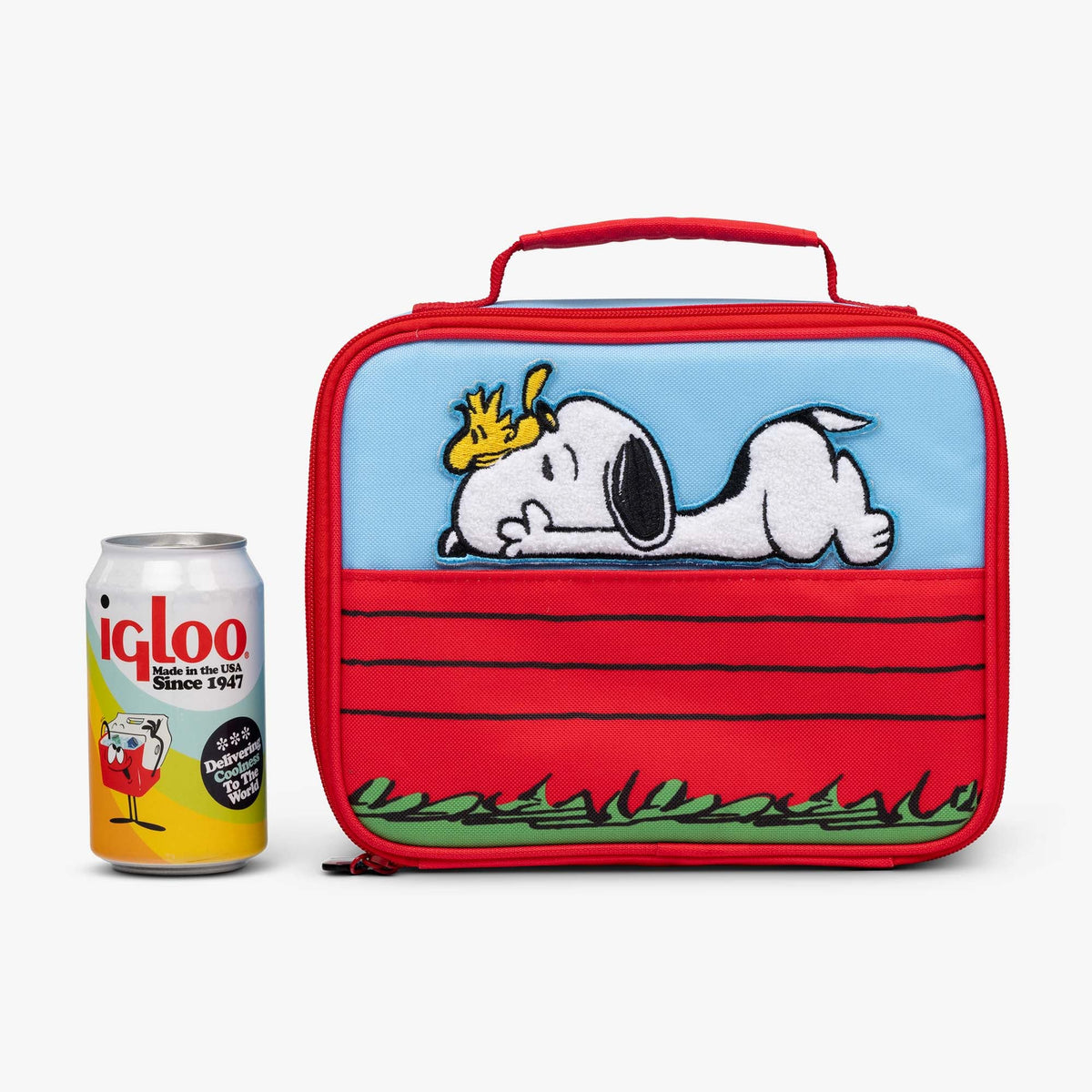 snoopy-s-doghouse-horizontal-lunch-cooler-bag-f2 00028034-P.jpg