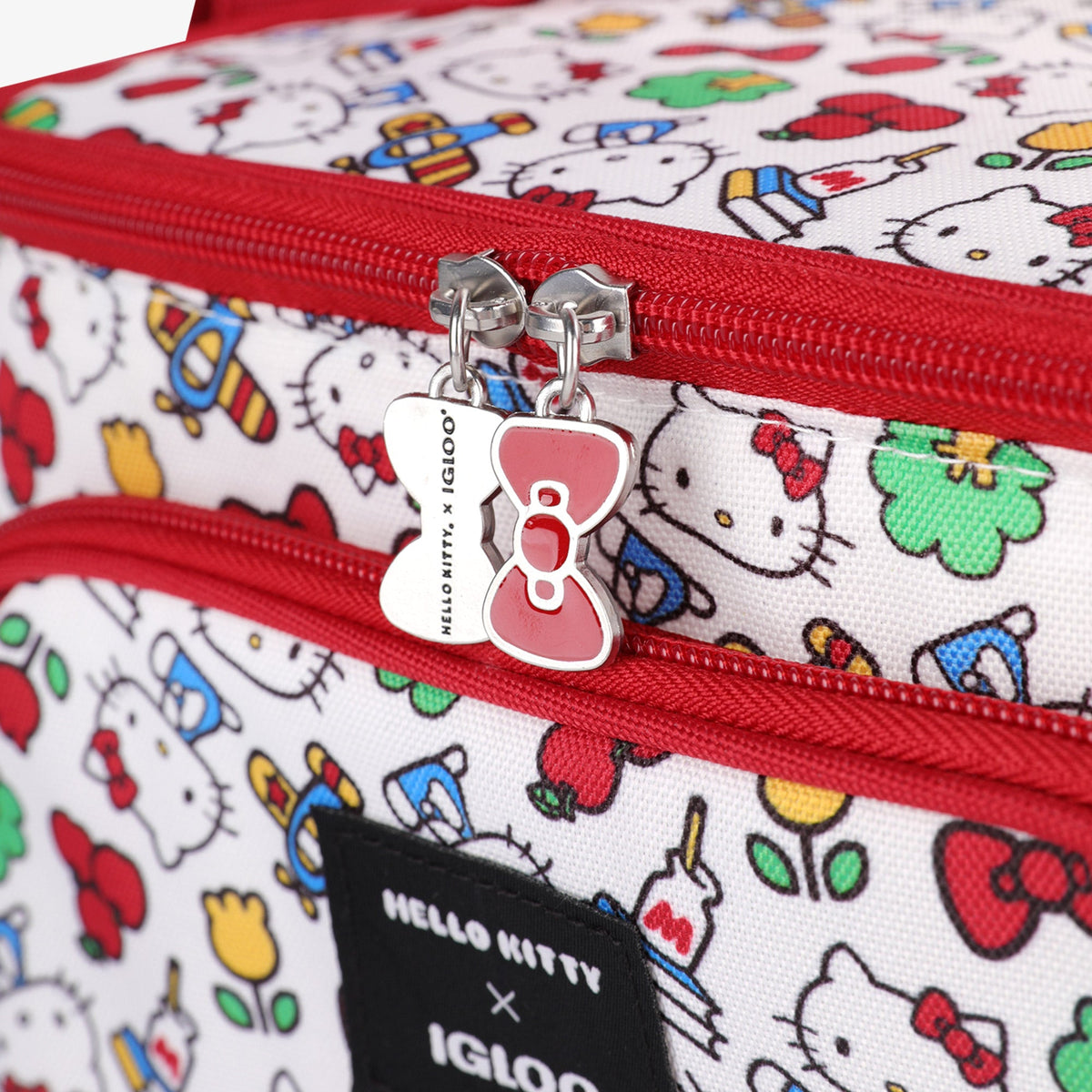 hello-kitty-square-lunch-cooler-bag-e8 00048910-C8.jpg