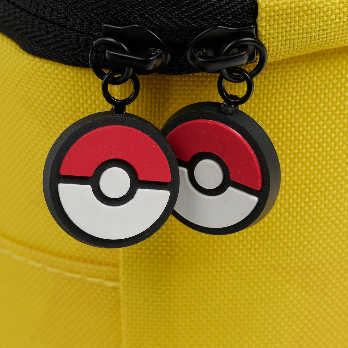 pokemon-pikachu-square-lunch-cooler-bag-g5 00066645-Z.jpg
