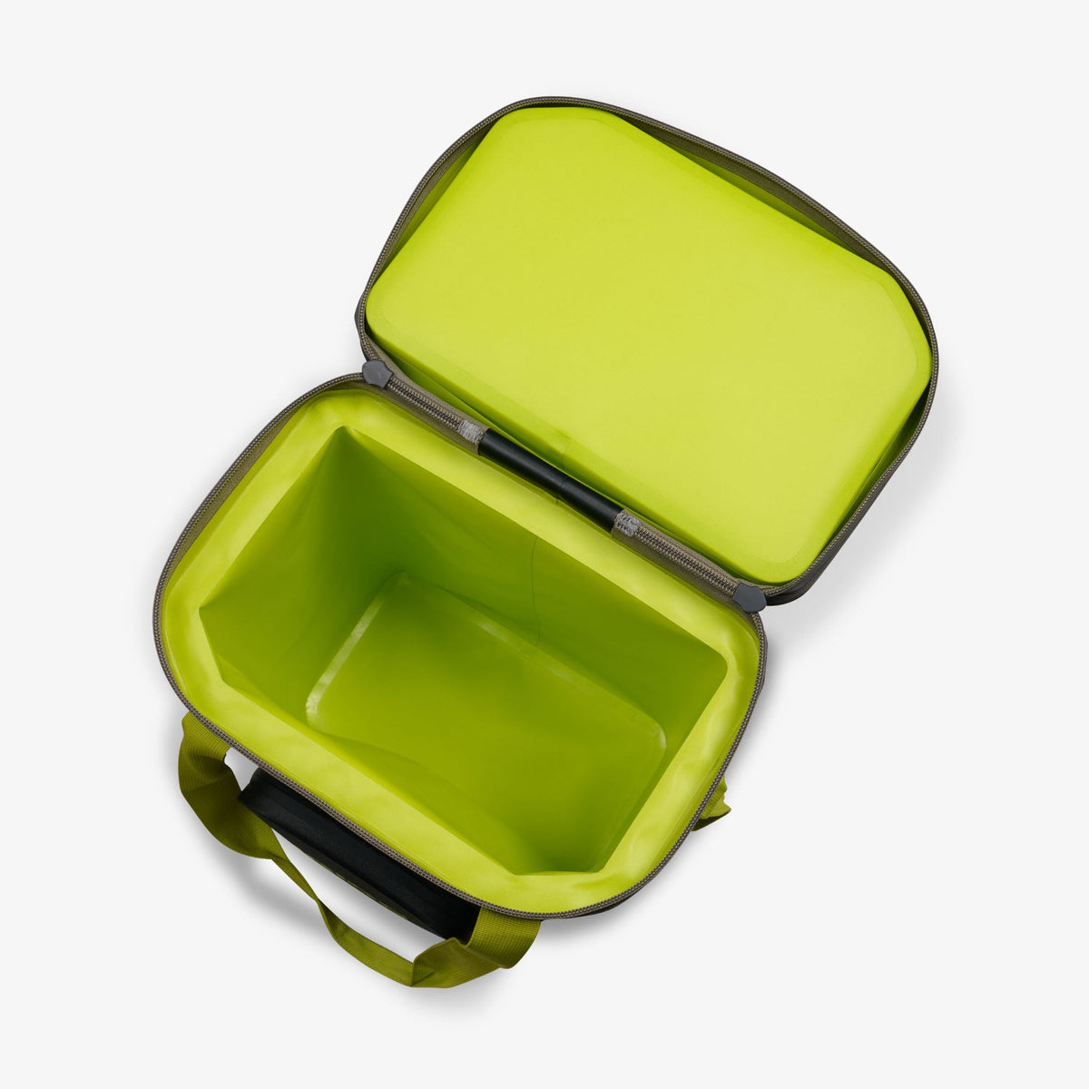 trailmate-32-can-backpack-k1 00066774-O2.jpg